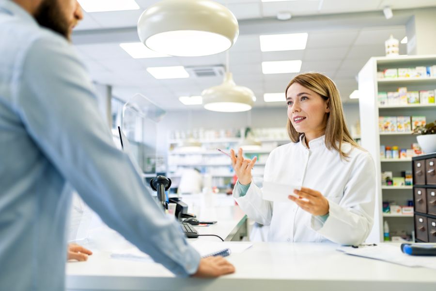 A pesar de constituir la mayoría de la fuerza laboral en el sector farmacéutico